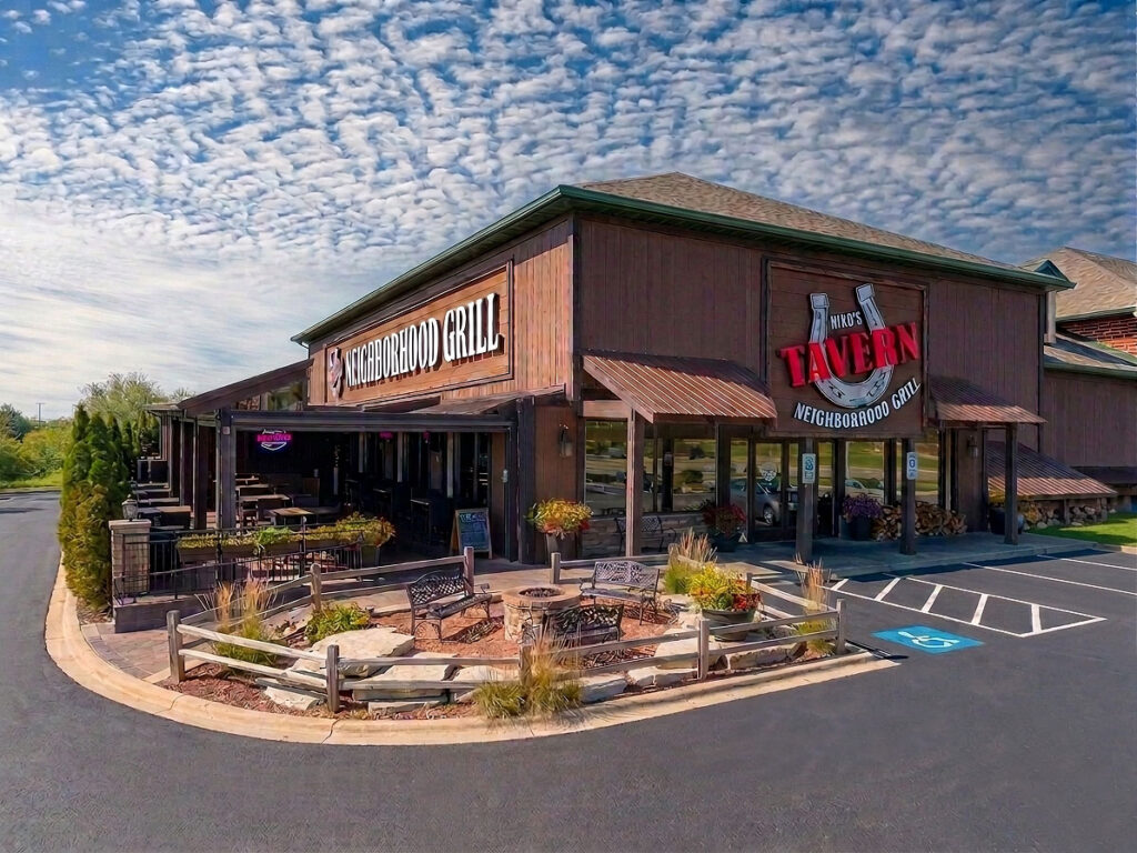Niko's Tavern Pingree Grove exterior photo